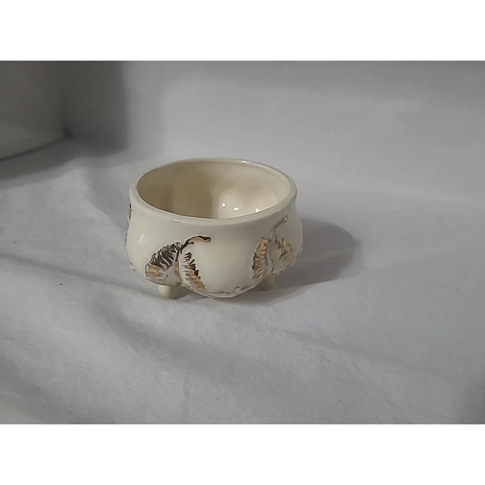 Vintage Royal‎ Copley Ceramic Footed Ring Bowl Decorated With Gold Ivy Branches